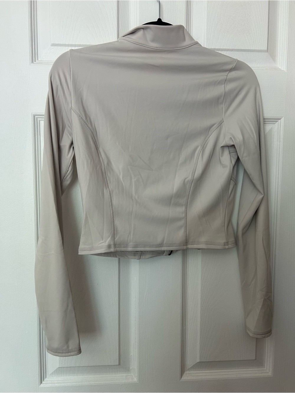 NWOT Gilly Hicks / Hollister Active Boost Zip Up Jacket - Stone - Picture 4 of 4